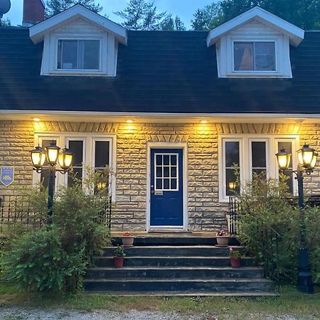 Auberge De Mon Petit Chum B&B Вейкфілд Екстер'єр фото